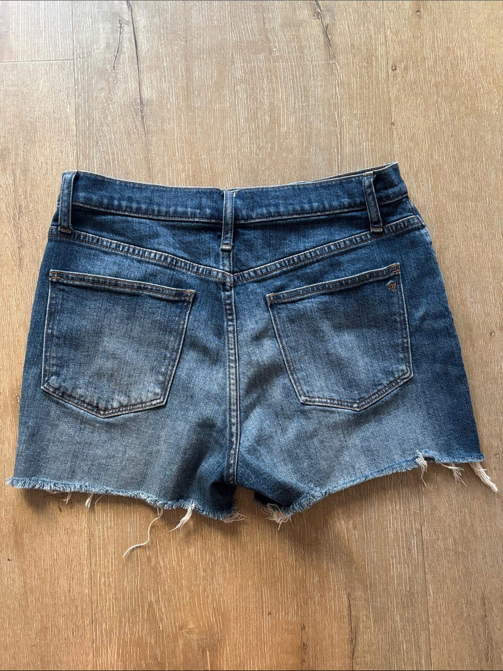 Madewell Distressed Cutoff Denim Shorts in Blue - Picture 4 of 4